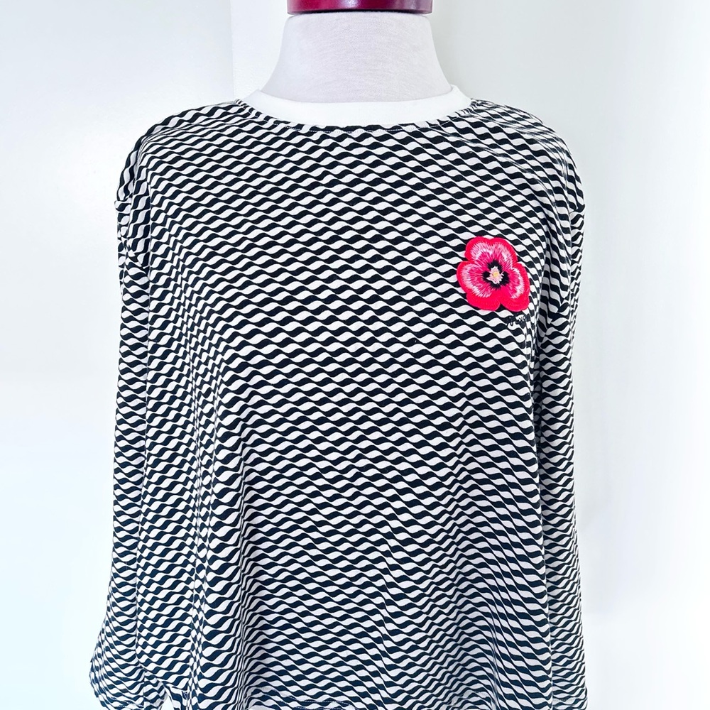 RIXO Striped Black and White Top with red Flower